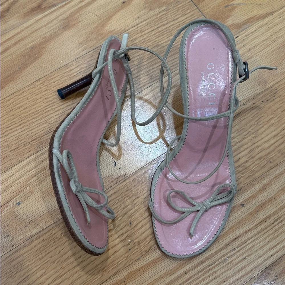 RARE Tom Ford Gucci Suede Bow Sandals - Picture 3 of 6